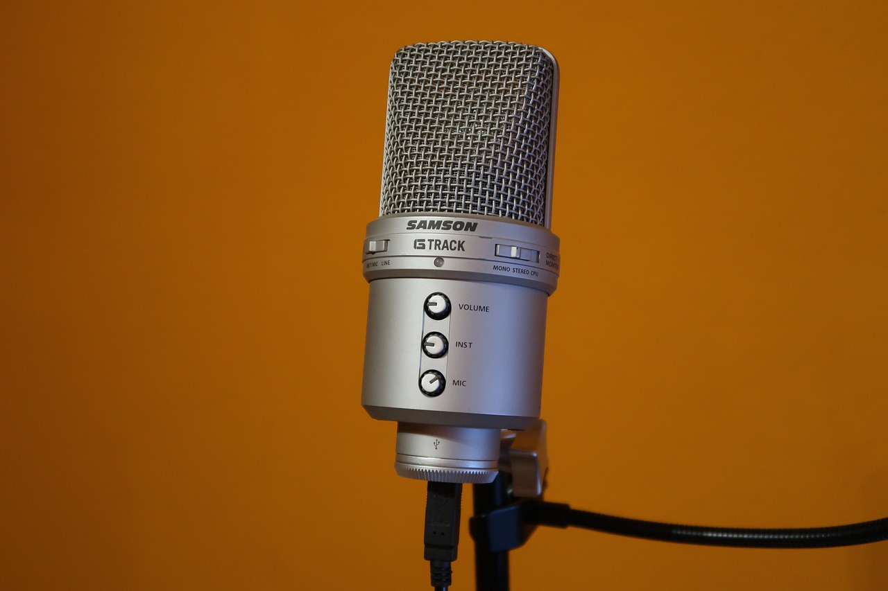 Top 3 Reasons Aston Microphones Origin Is Ideal For Podcasters
